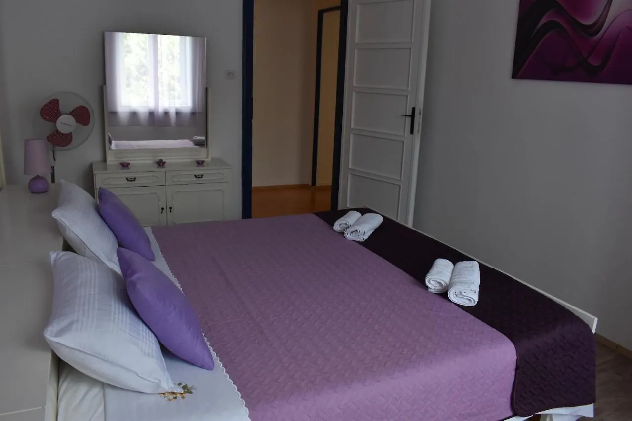 Apartment Riviera Pula 0*,  Croatia